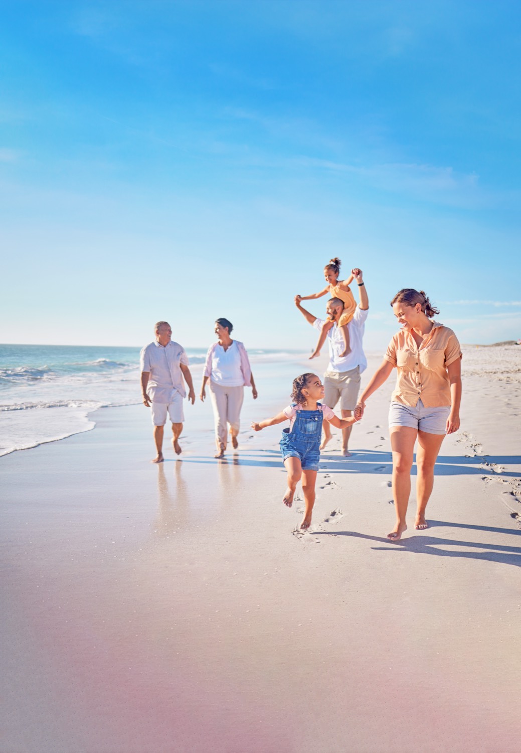 Famille en vacances au bord de la mer à Montana Parc