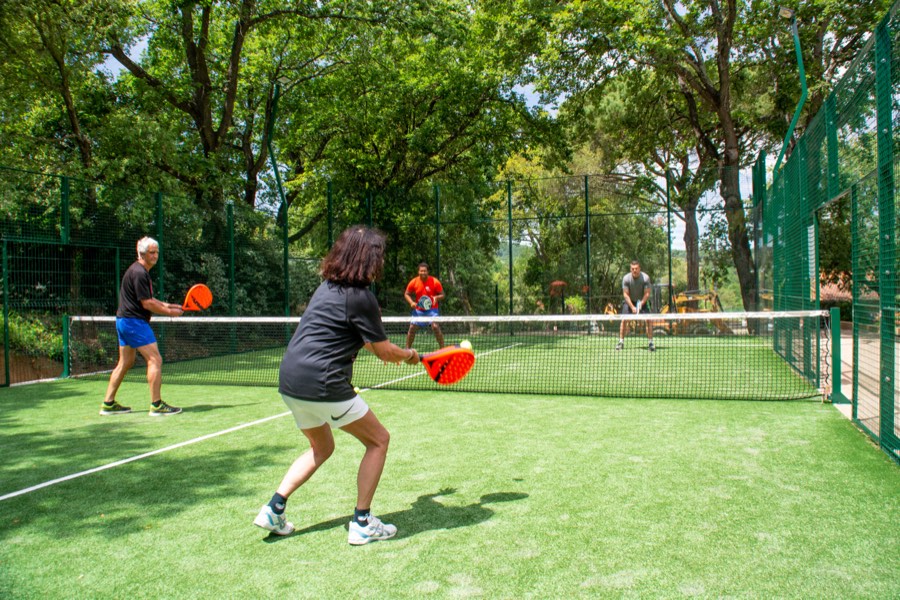Terrain de padel et tennis du village